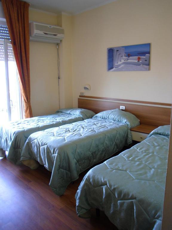 Hotel Mirage Marina di Pietrasanta Pokoj fotografie