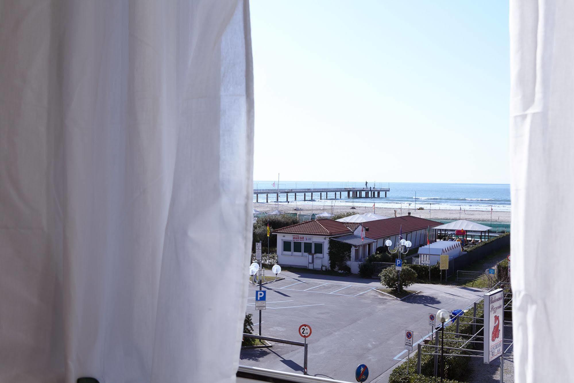 Hotel Mirage Marina di Pietrasanta Exteriér fotografie