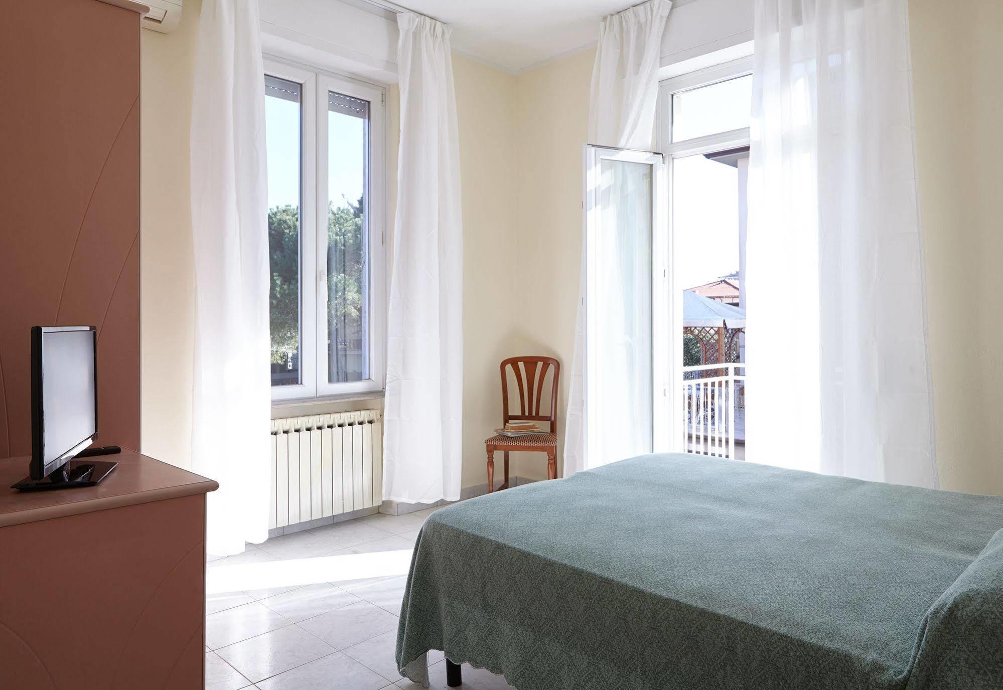 Hotel Mirage Marina di Pietrasanta Exteriér fotografie